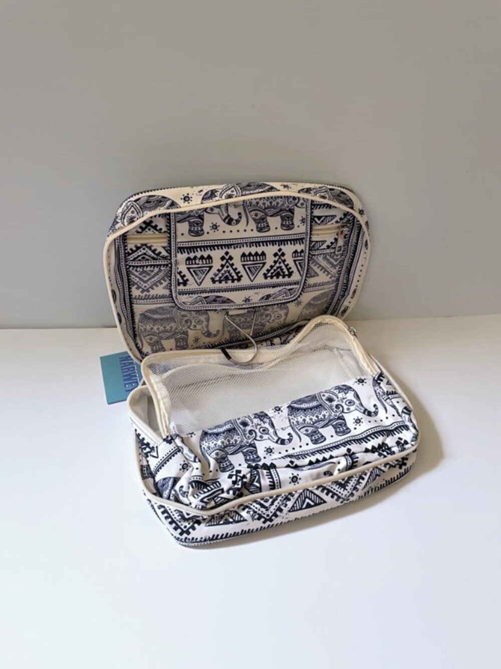 Narwey Travel Toiletry Hanging Bag with Mesh